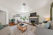 Historic 4BR Home, Parking