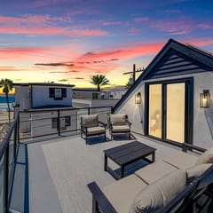 Modern Coastal Luxury, Ocean views, garage parking