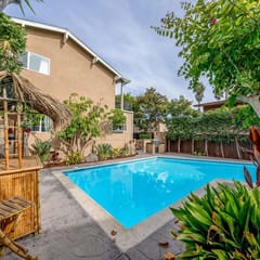The OB Hideaway, pool, hot tub