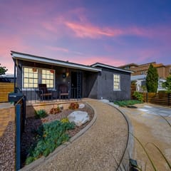 The Succulent House, Parking, Walk to Bay!