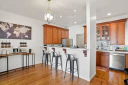 Light & Bright 1BR, 2 mins to Zoo! - Image 5