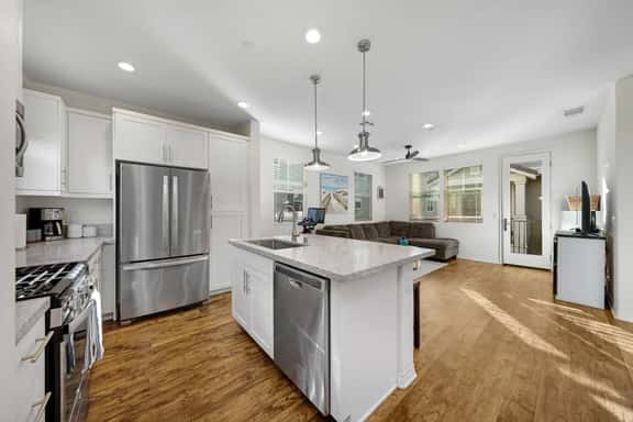 The Beach Hive/Newly remodeled - Image 1