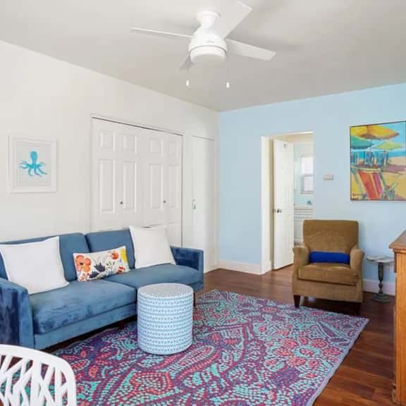 Ben's Beach Bungalow 5, cheery Mission Beach 1BR! - Image 1