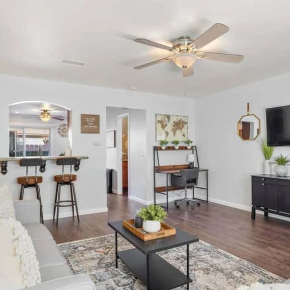 Cozy Coastal Stay in Imperial Beach w/ Parking - Image 1
