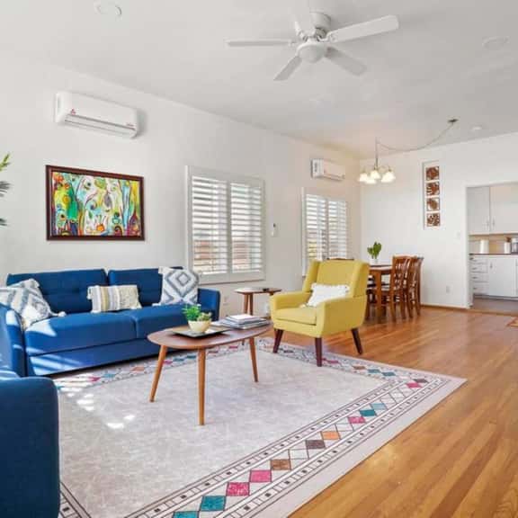 Light & Bright Spanish-Style Beauty, 3 min to Zoo! - Image 1