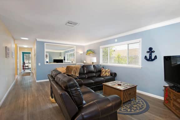 Family Home, dog friendly, fire pit - Image 5